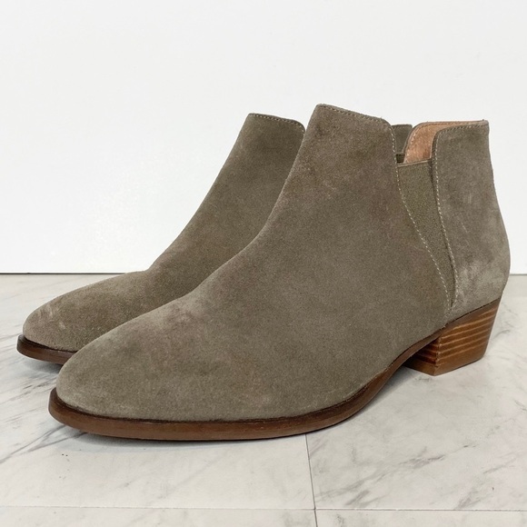 Seychelles Gray Suede Chelsea Ankle Boot 7 - Picture 1 of 12